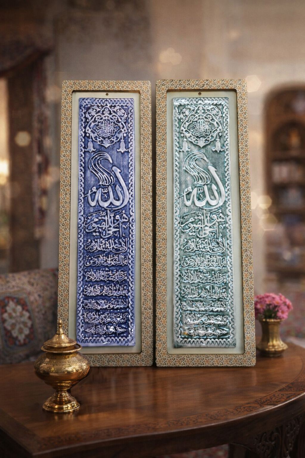 تابلو سرامیکی «وَإِن یَکاد»؛ تلفیقی از هنر اصیل ایرانی و معنویت با قاب چوبی
